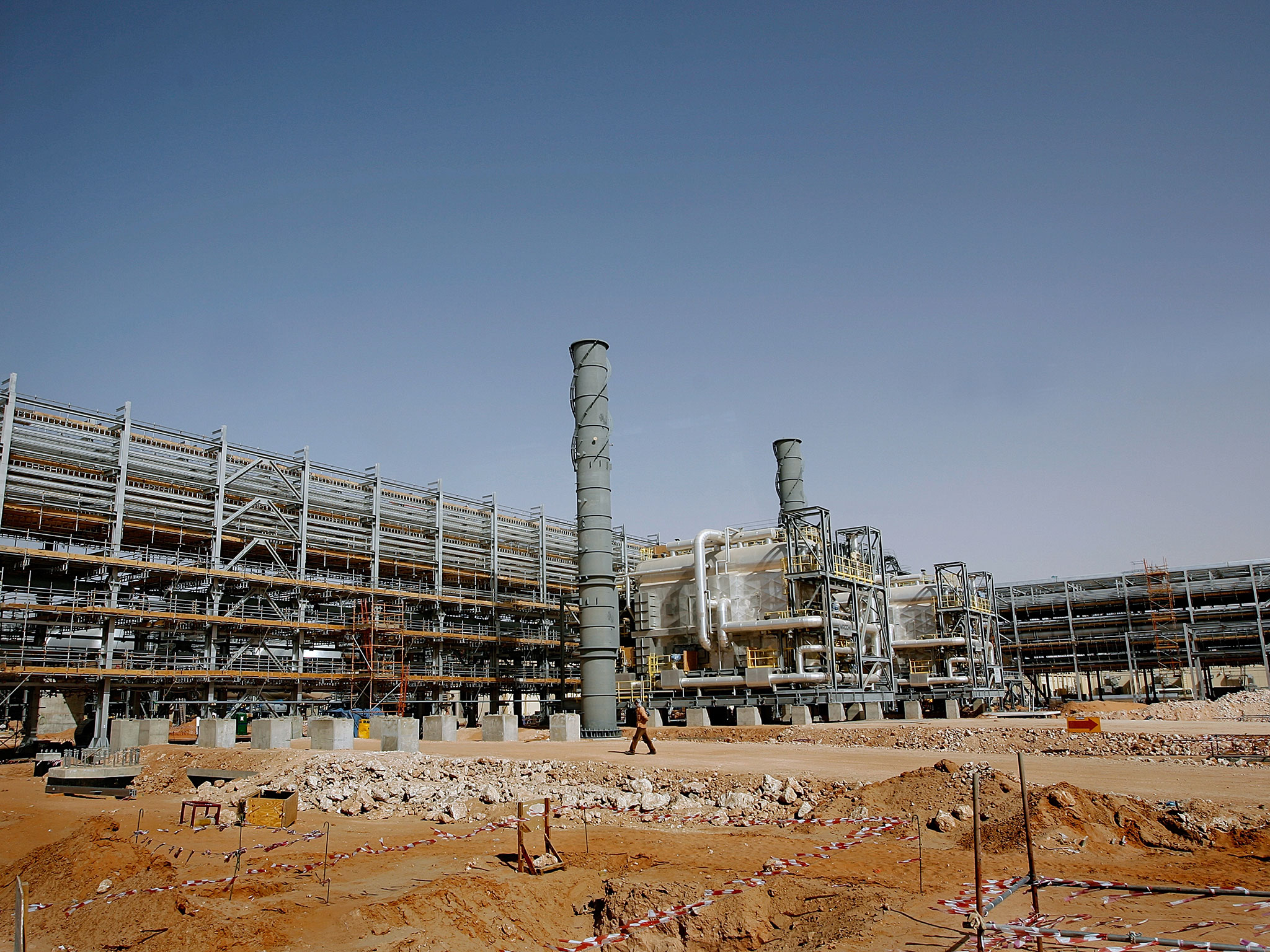 Fadhili GAS PLANT 6 No. Sulfur Pits